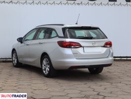 Opel Astra 2021 1.2 108 KM