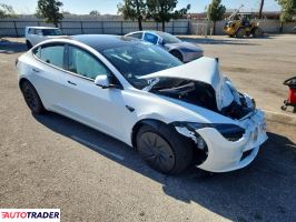 Tesla Model 3 2025
