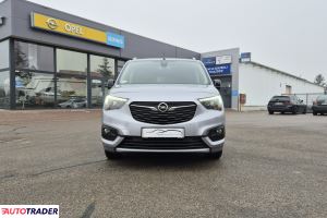 Opel Combo 2020 1.2 131 KM