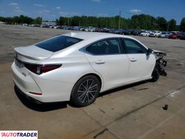 Lexus ES 2023 3