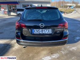 Opel Astra 2013 1.4 140 KM