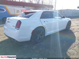 Chrysler 300C 2023 3