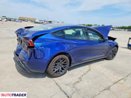 Tesla Model 3 2025