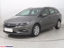 Opel Astra 2017 1.4 123 KM
