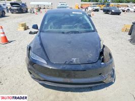 Tesla Model 3 2025