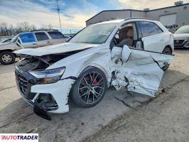 Audi Q8 2021 3