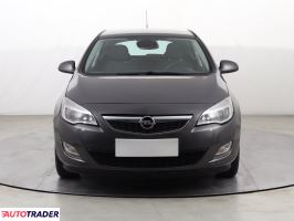 Opel Astra 2012 1.4 99 KM