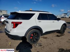 Ford Explorer 2022 3