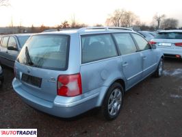 Volkswagen Passat 2001 2.3 170 KM