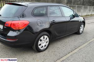 Opel Astra 2011 2.0 160 KM