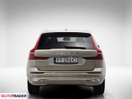 Volvo XC60 2023 2.0 197 KM