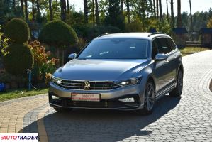 Volkswagen Passat 2020 2.0 150 KM