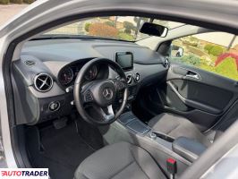 Mercedes B-klasa 2015 1.5 109 KM