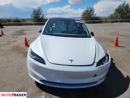Tesla Model 3 2024