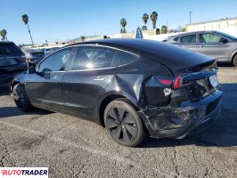 Tesla Model 3 2024