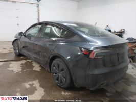 Tesla Model 3 2025