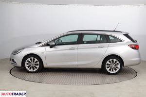 Opel Astra 2017 1.6 134 KM