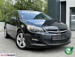 Opel Astra 2013 1.4 120 KM