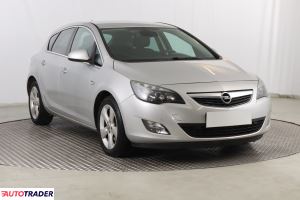 Opel Astra 2012 1.7 108 KM
