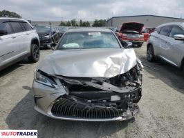 Lexus ES 2019 3