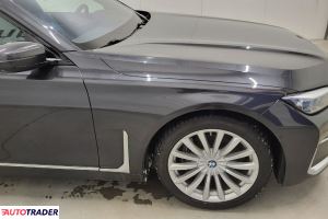 BMW 730 2022 3.0 286 KM