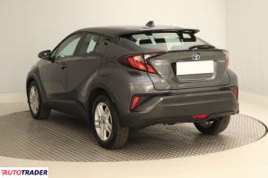Toyota C-HR 2023 1.8 120 KM
