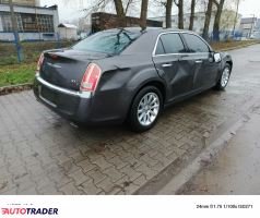 Chrysler 300C 2012 5.6 345 KM