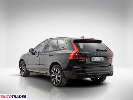 Volvo XC60 2023 2.0 250 KM