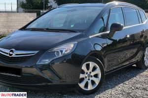 Opel Zafira 2014 1.4 140 KM