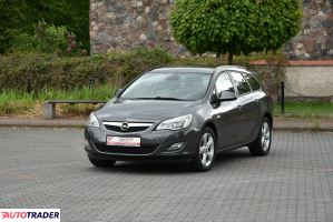 Opel Astra 2011 1.7 110 KM