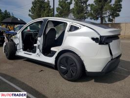 Tesla Model Y 2026