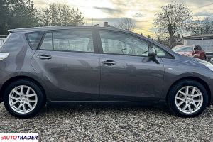 Toyota Verso 2010 2.0 126 KM