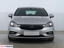 Opel Astra 2018 1.4 123 KM