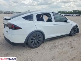 Tesla Model X 2022