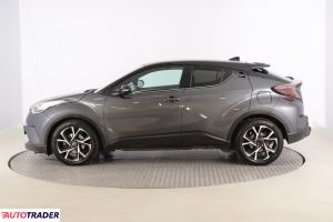Toyota C-HR 2017 1.8 120 KM