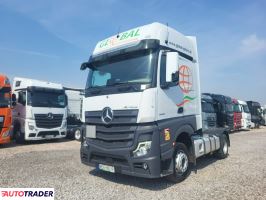 Mercedes Actros