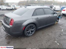 Chrysler 300C 2022 3