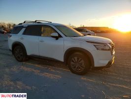 Nissan Pathfinder 2022 3