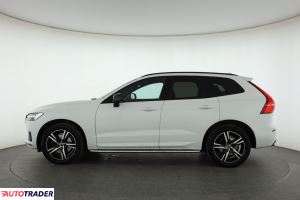 Volvo XC60 2021 2.0 246 KM