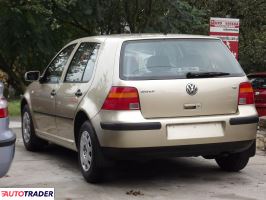 Volkswagen Golf 2003 1.6 105 KM