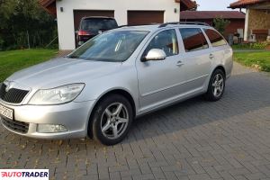 Skoda Octavia 2012 2 140 KM