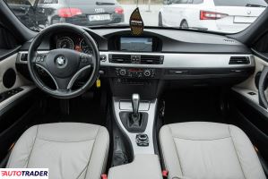 BMW 325 2011 3.0 218 KM