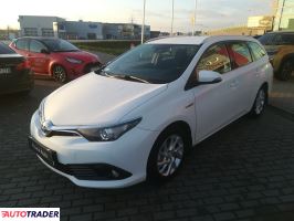 Toyota Auris 2017 1.8 135 KM Toyota Auris 2017 1.8 135 KM