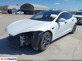 Tesla Model S 2021