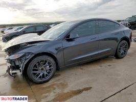Tesla Model 3 2025