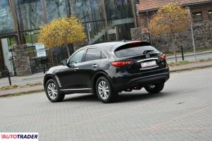 Infiniti FX35 2011 3.5 277 KM