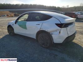 Tesla Model Y 2026