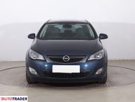 Opel Astra 2011 1.4 138 KM