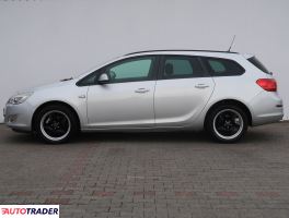 Opel Astra 2011 1.4 138 KM