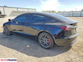 Tesla Model 3 2025